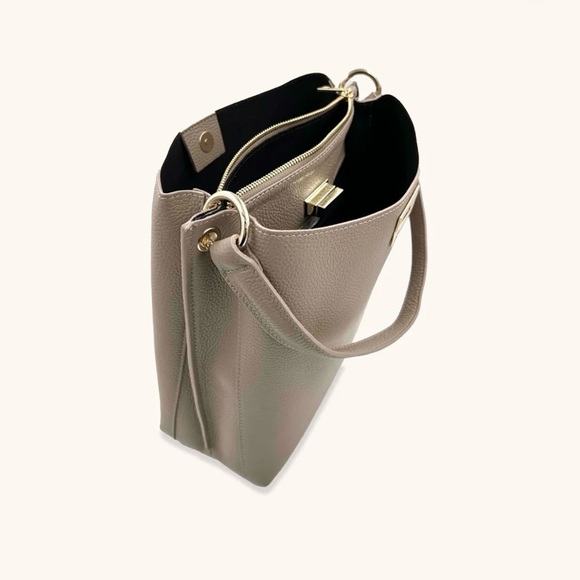 APATCHE LONDON TAUPE LEATHER TOTE BAG - Picture 4 of 13